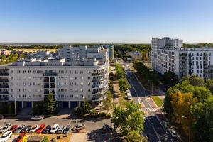 Belgradzka Apartment Warsaw by Renters