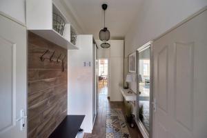 Dembi at the Great City Park