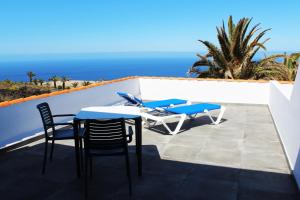 Las Norias Apartamentos Grill
