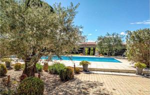 Maisons de vacances Stunning home in Carpentras with Outdoor swimming pool, WiFi and 4 Bedrooms : photos des chambres