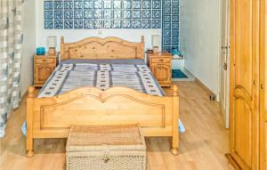 Maisons de vacances Awesome Home In Carpentras With Outdoor Swimming Pool : photos des chambres
