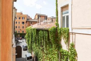 Trastevere Blue King Studio Suite