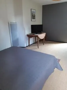 Volets rouges - Allogny