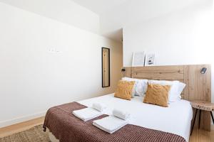 Aliados Premium 1BR w Terrace by LovelyStay