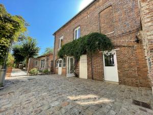 Appartements L’artiste Centre de Villeneuve Sur Yonne : photos des chambres