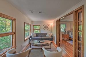 Chic House with Private Dock on Lake Hartwell!