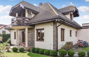 Lovely Home In Mscice With Kitchen