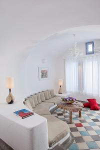 Ikastikies Suites Santorini Greece