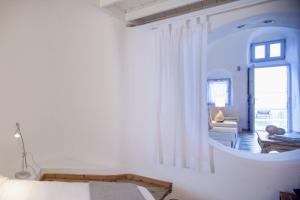 Ikastikies Suites Santorini Greece