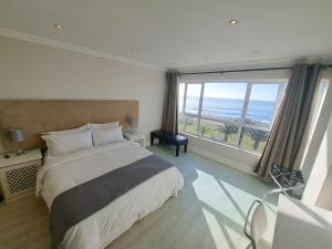 3 Bedroom Sea Facing Family Apartment Cape Town Moullie Point