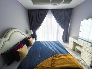 Amazing Park view! JVC New 1BR