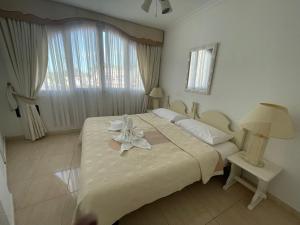 Few steps from Golden Mile in Las Americas