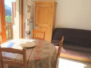 Charmant studio avec balcon, parking, et équipements cuisine pour 4 personnes à Châtel - FR-1-198-152 - 沙泰勒