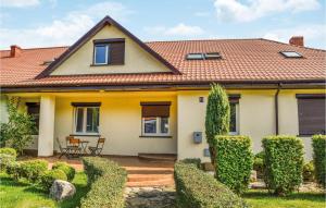 Amazing Home In Nowe Warpno With 5 Bedrooms