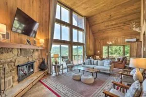 Stunning Views Mountaintop Cabin in Burnsville! - Swiss