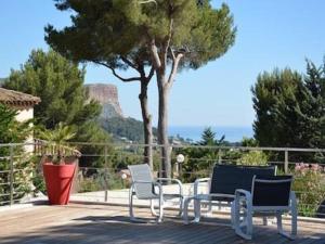 Appartements Le petit cassis vue mer appartement 70m2 piscine : photos des chambres