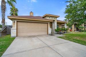 Ultimate Comfort & Relaxation- Palm Family Oasis