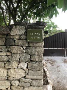 B&B / Chambres d'hotes Le Mas Justin : photos des chambres