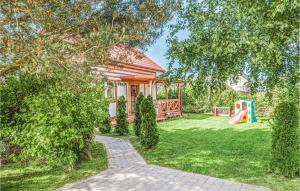 Nice Home In Ustka-Przewloka With Wifi