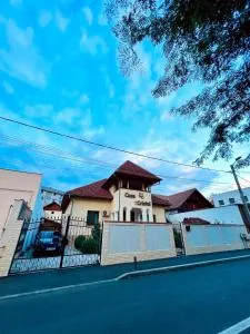 Pensiunea Casa Cristal - 塔古玖