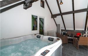 Gorgeous Home In Jablan With Wifi