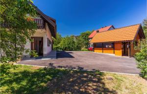 Gorgeous Home In Jablan With Wifi