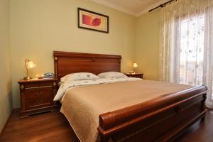 Apartments with parking space Soline, Krk - 19198