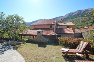 Family friendly house with a swimming pool Draga Bascanska, Krk - 19204