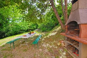 Apartments by the sea Makarska - 19202