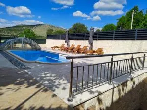 villa rose - Divojović