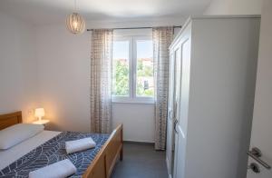 Apartments with parking space Pakostane, Biograd - 18979