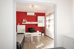 Apartments with parking space Baska, Krk - 19220