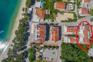 Apartments by the sea Makarska - 19134