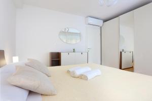 Apartments with WiFi Split - 19143