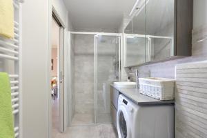 Apartments with parking space Kastel Gomilica, Kastela - 19248