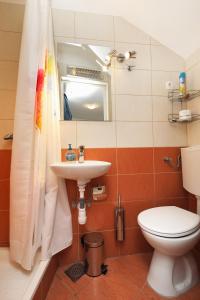 Seaside holiday house Kastel Sucurac, Kastela - 19241