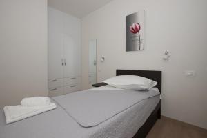 Family friendly seaside apartments Zivogosce - Mala Duba, Makarska - 19149