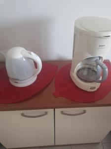 Apartments with WiFi Supetar, Brac - 19175