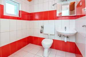 Apartments with parking space Vir - Lozice, Vir - 19099