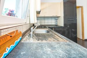 Apartments with parking space Vir - Lozice, Vir - 19099