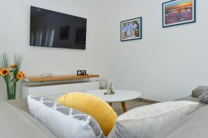 Luxury villa with a swimming pool Vrsi - Mulo, Zadar - 19093