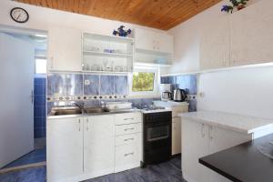 Family friendly seaside apartments Sevid, Trogir - 19105