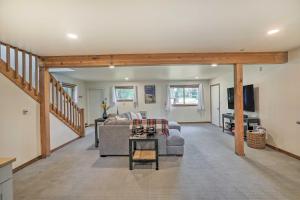 Upscale Bend Barn with Deck - Close to Trails!