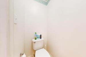 Sea Colony - 56053 Pinewood Dr