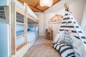 Salt Bush Beach House~the ultimate Fleurieu escape