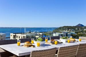 Penthouse Palace - Private Heated Pool and Spa