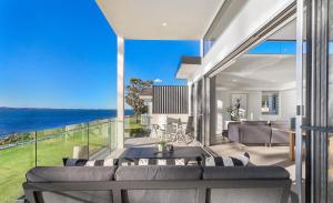 Baydream on the Beach - With Breathtaking Water Views