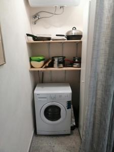 Apartments with parking space Supetar, Brac - 19013