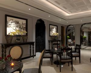 Aviary Hanoi Hotel & Travel