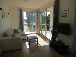 Apartments by the sea Vantacici, Krk - 19260